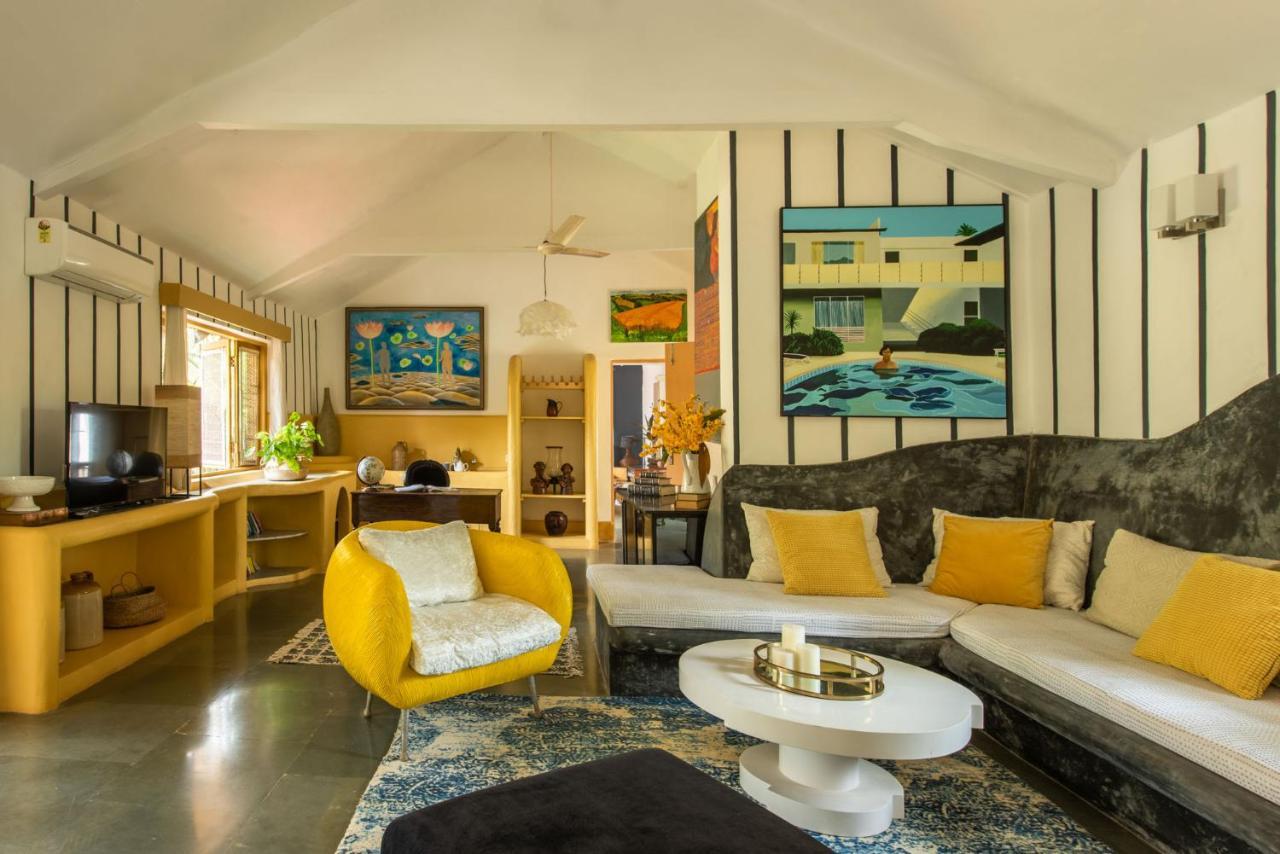 Casa Luxury Room,1365065456:JPEG